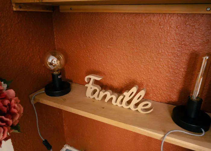 La Parenthese Du Sud Parking Calme Et Confort * Βαλένς